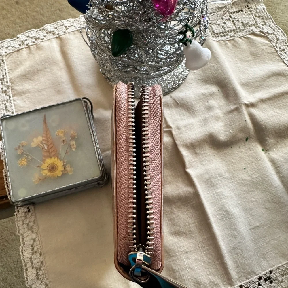 AUTHENTIC VINTAGE DIOR ZIPPY WALLET
